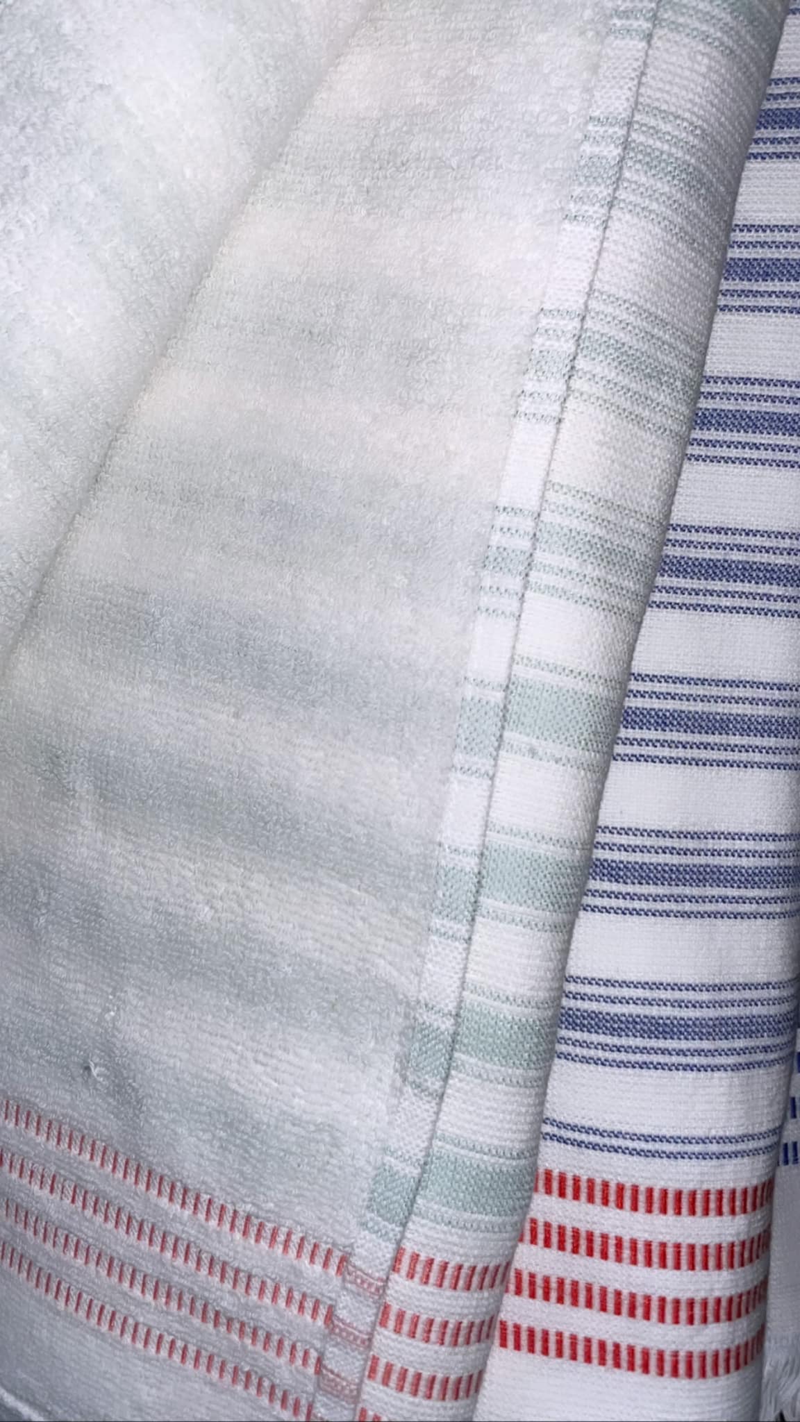 SIRINCE STRIPE 75 x 150CM - BEACH TOWELS